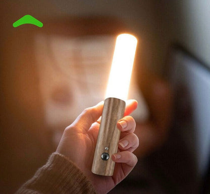 LÁMPARA INTELIGENTE CON SENSOR DE MOVIMIENTO